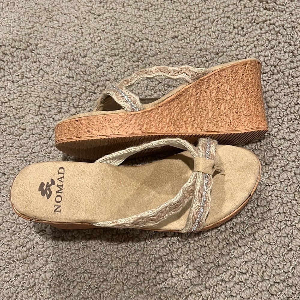 NOMAD wedge sandals BRAND NEW size 9